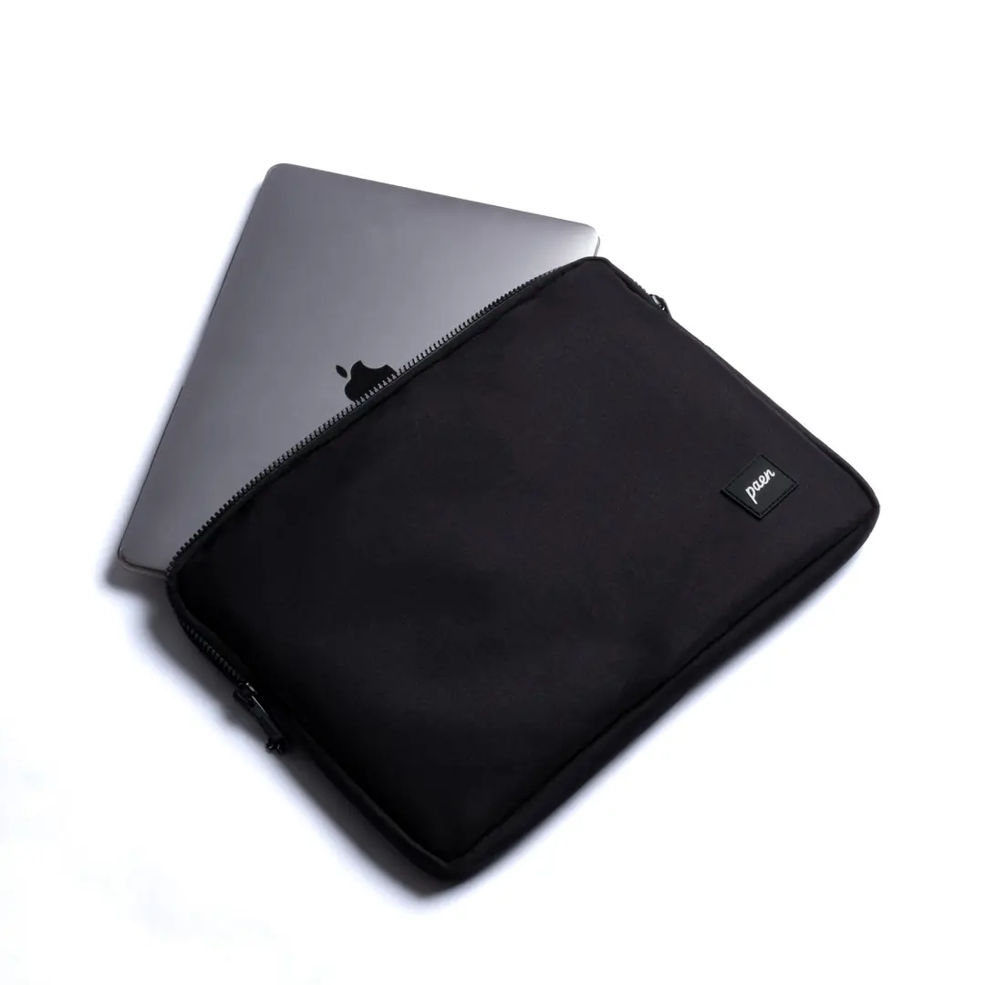 Classic Laptop Sleeve 16" — 3